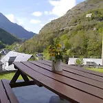 Dom wakacyjny Maison De Montagne Proche Gavarnie 12-14 Personnes Gèdre